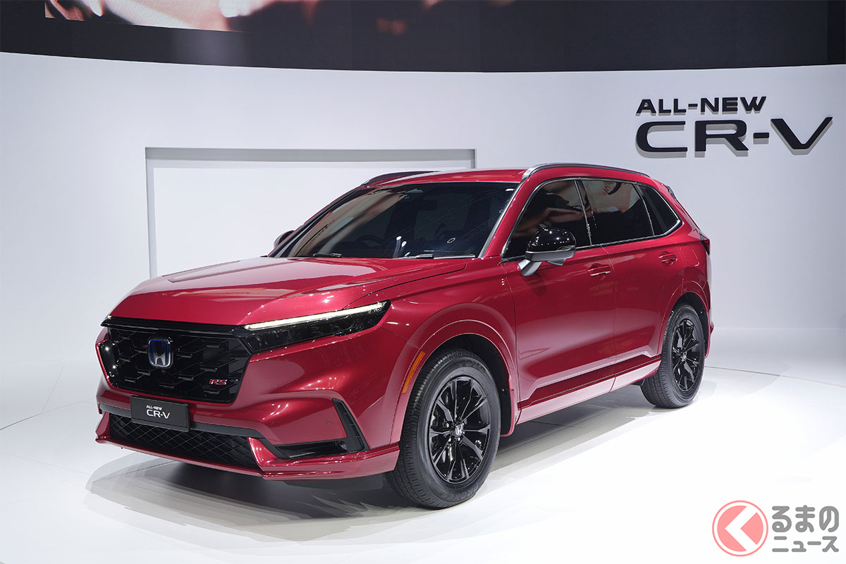 海外市場で販売される6代目「CR-V」は、国内導入がはじまった新型「CR-V e:FCEV」とはフロントまわりなどのスタイリングが異なります