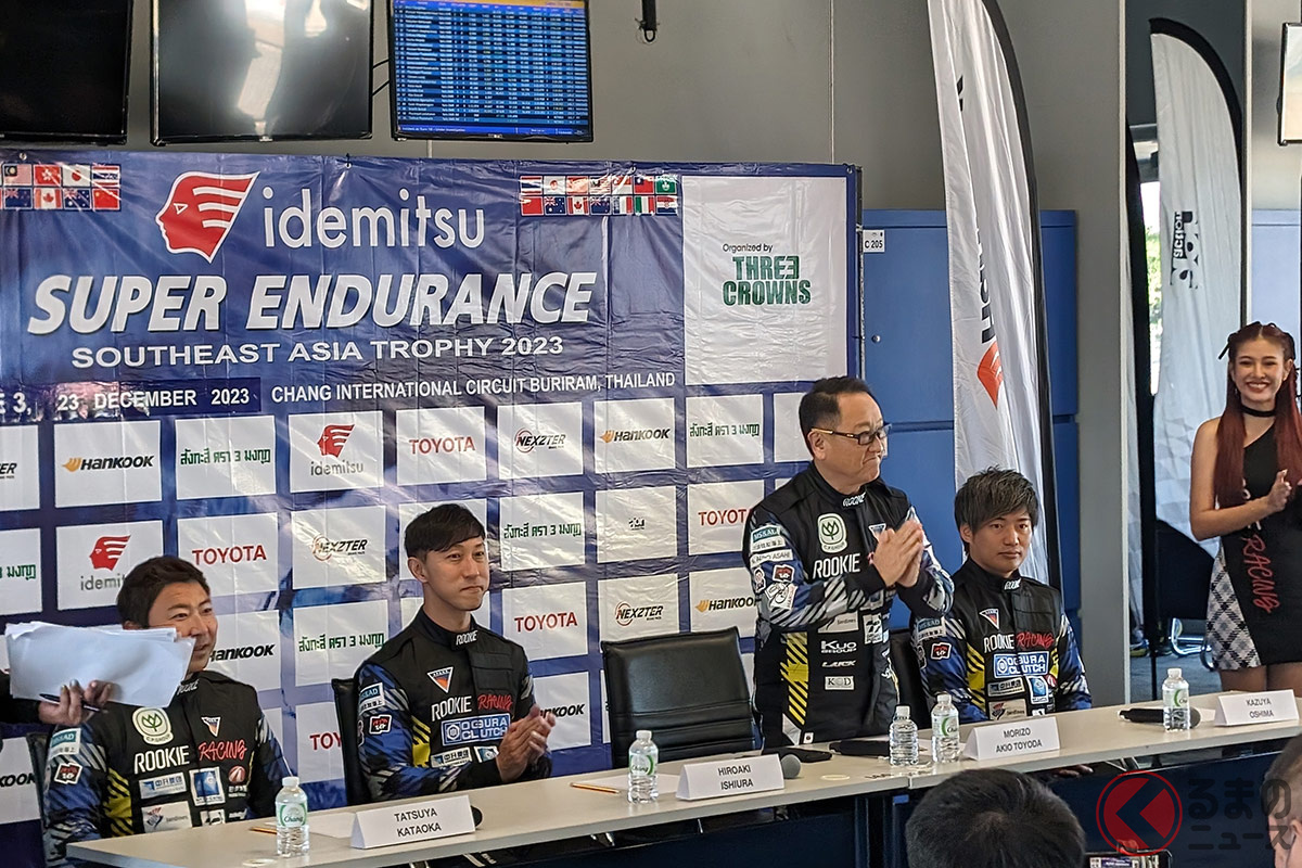 レース参戦会見に登場したモリゾウ選手(豊田章男会長)