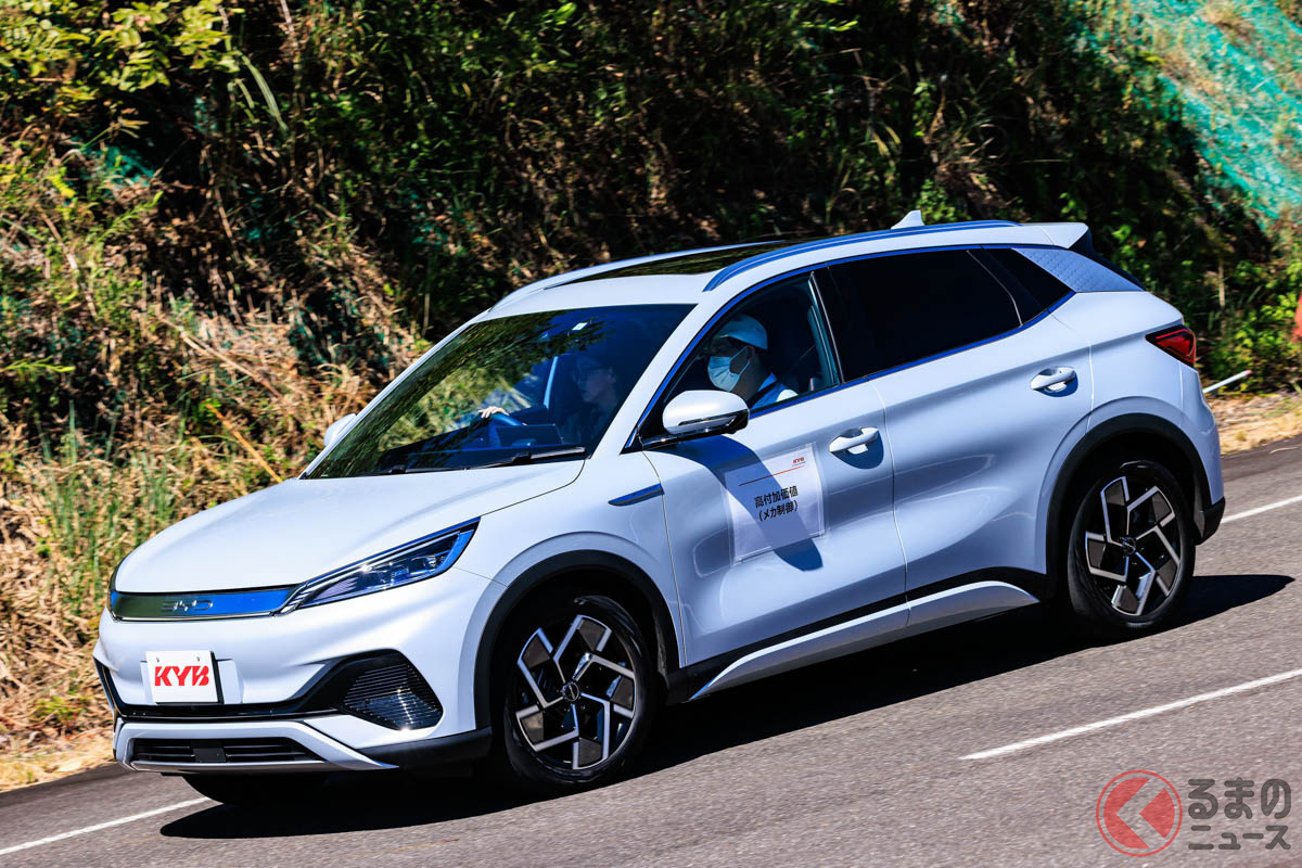 中国のEVメーカーBYD「ATTO 3」にはカヤバが提案する「高付加価値」タイプのショックアブソーバが装着された