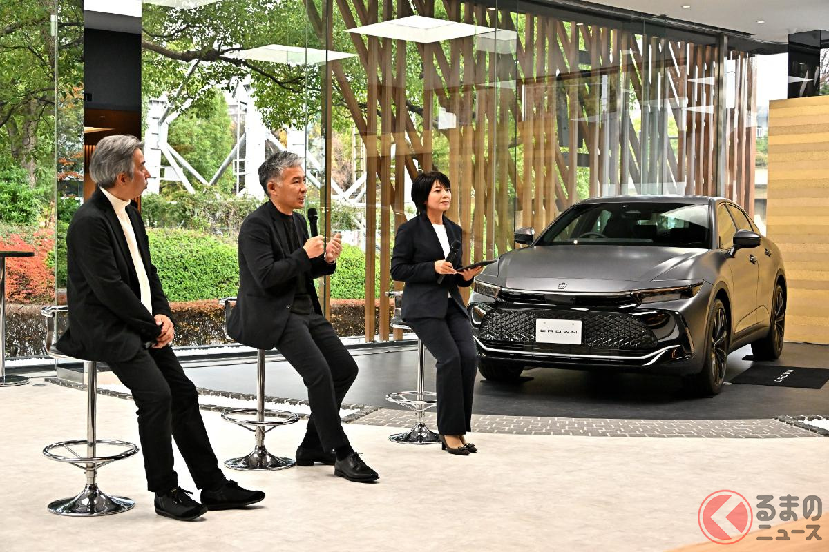 THE CROWN横浜都筑でクラウンの特別仕様車「CROSSOVER RS “Advanced・THE LIMITED-MATTE METAL”」がお披露目された