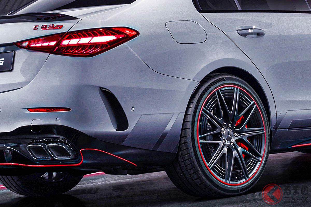 迫力スゴイ! 新型「メルセデスAMG C63S Eパフォーマンス F1エディション」