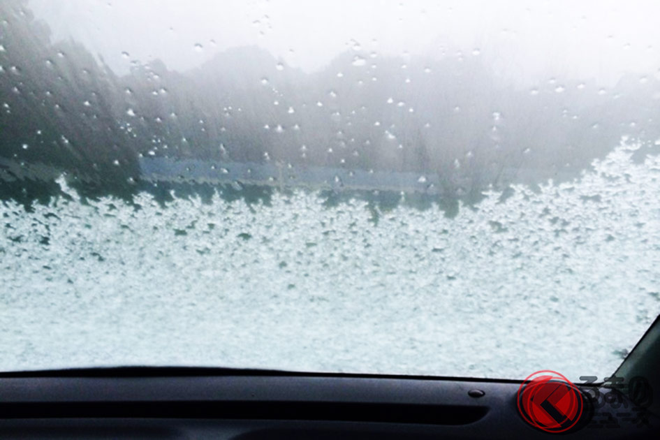 ちょ…! ガラスが凍ってる! どうすればいい?