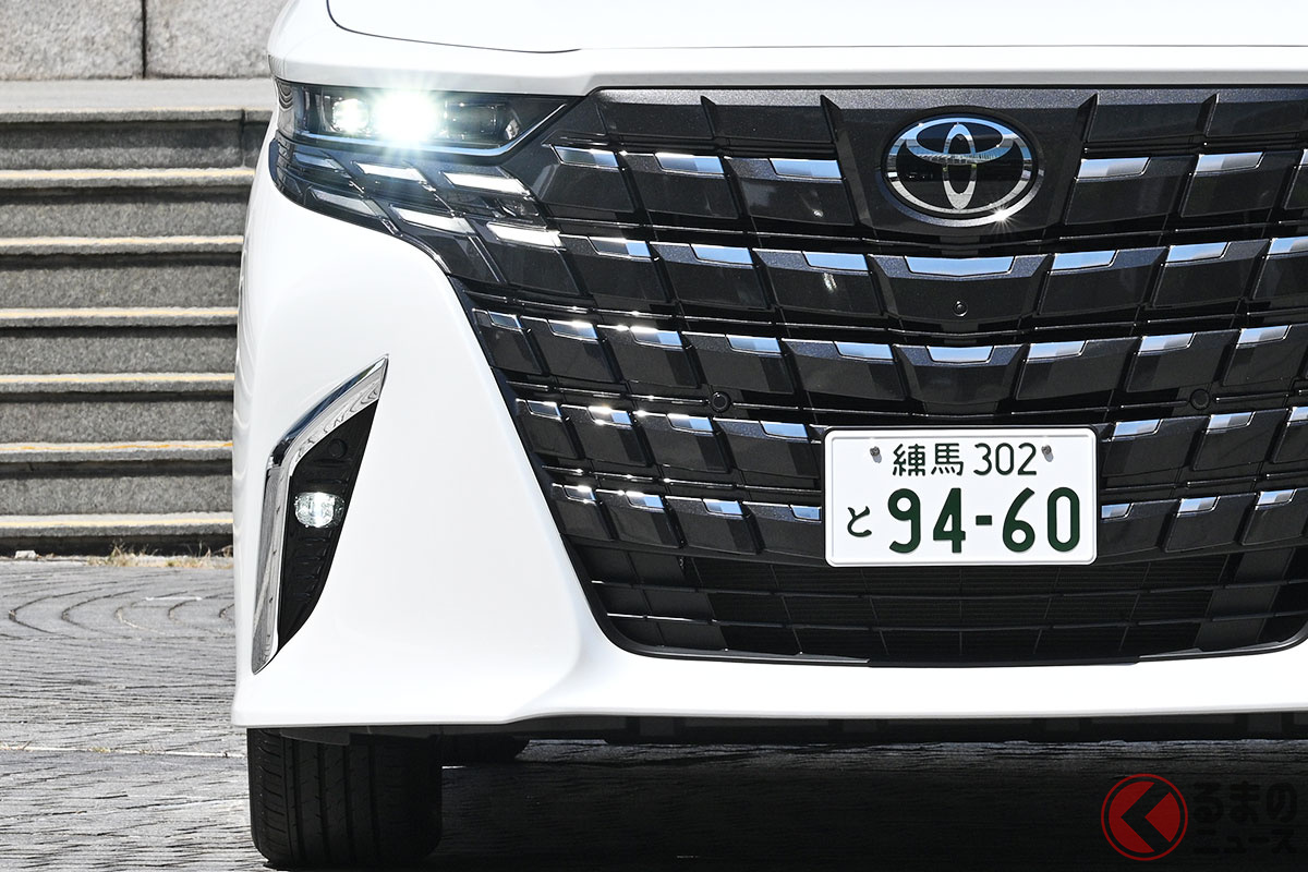 高級ミニバン「アルファード」 最安モデルとは