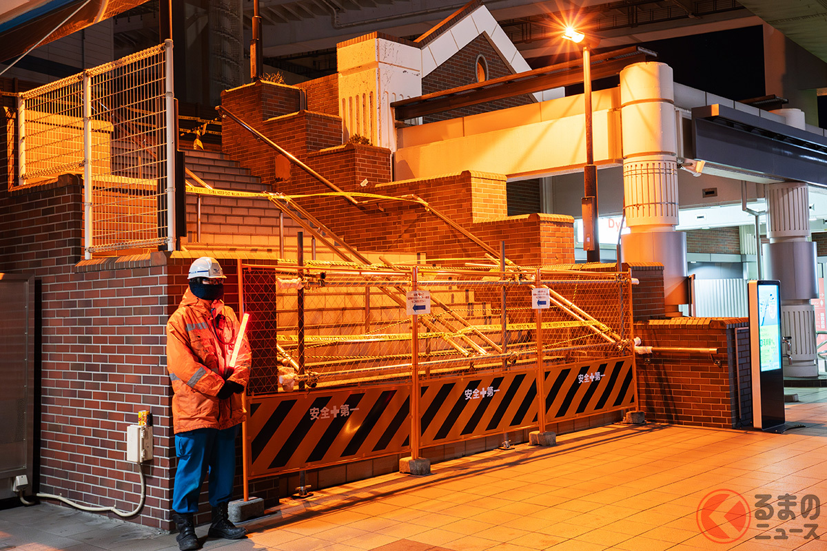 厳重なフェンスが設置されている大黒PA(2024年1月4日:筆者撮影)