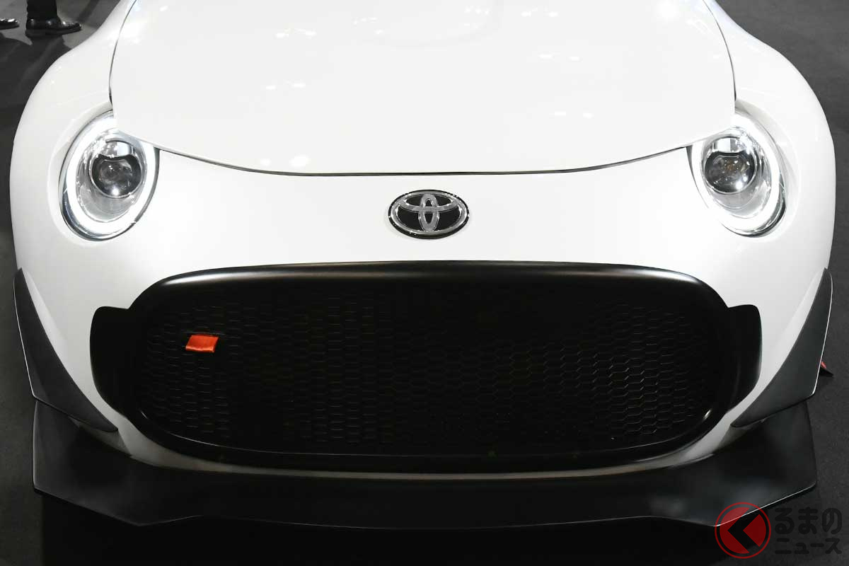 東京オートサロン2024で初公開された「S-FR コンバーチブル」