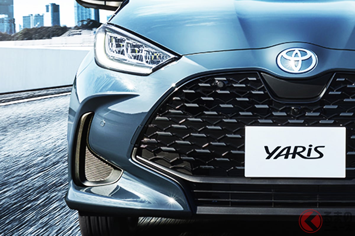 新しい顔になった新型「ヤリス」