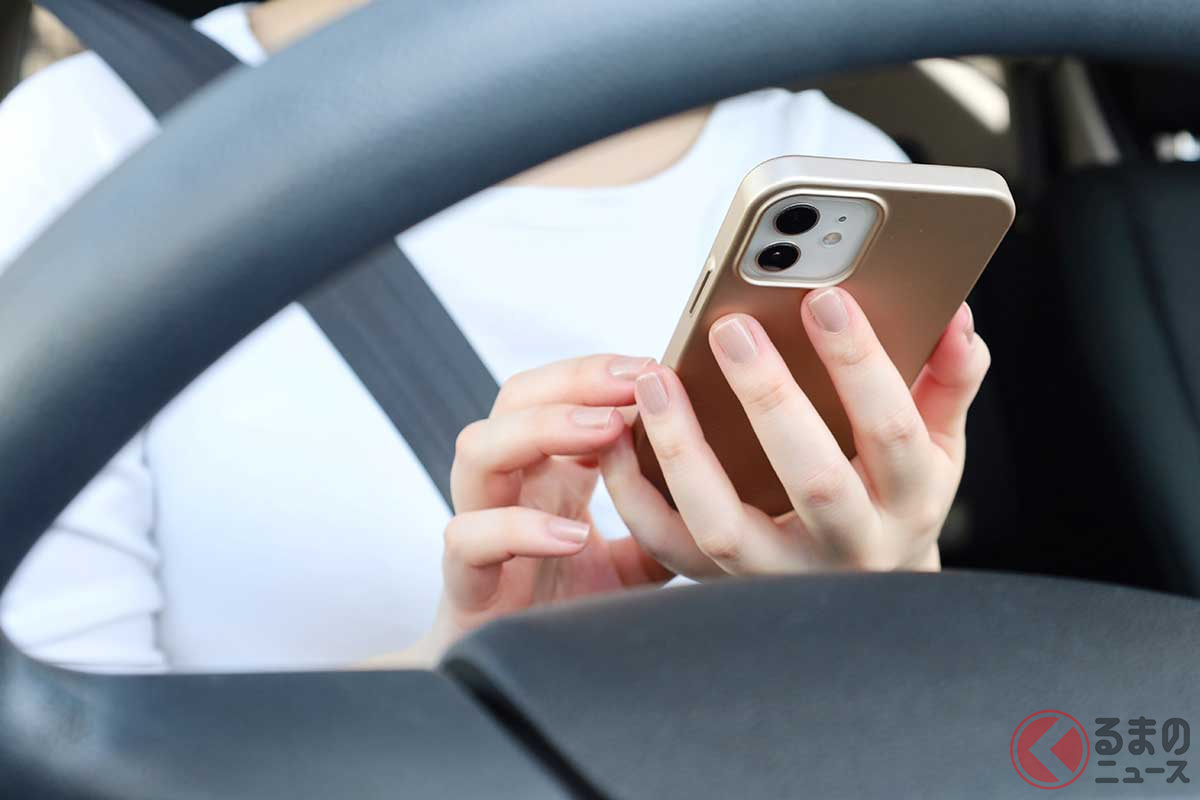 FMトランスミッターがあればスマホでサブスクの音楽が聴ける