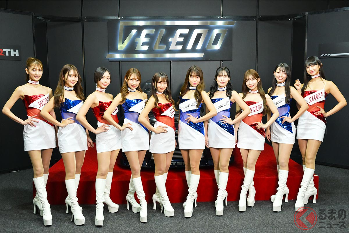 「VELENO & Garage力」ブースは壮観!