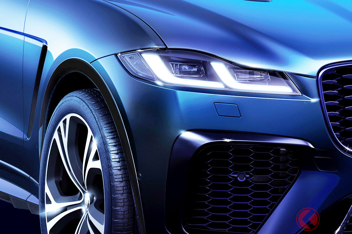 変わらず「大排気量V8」を搭載