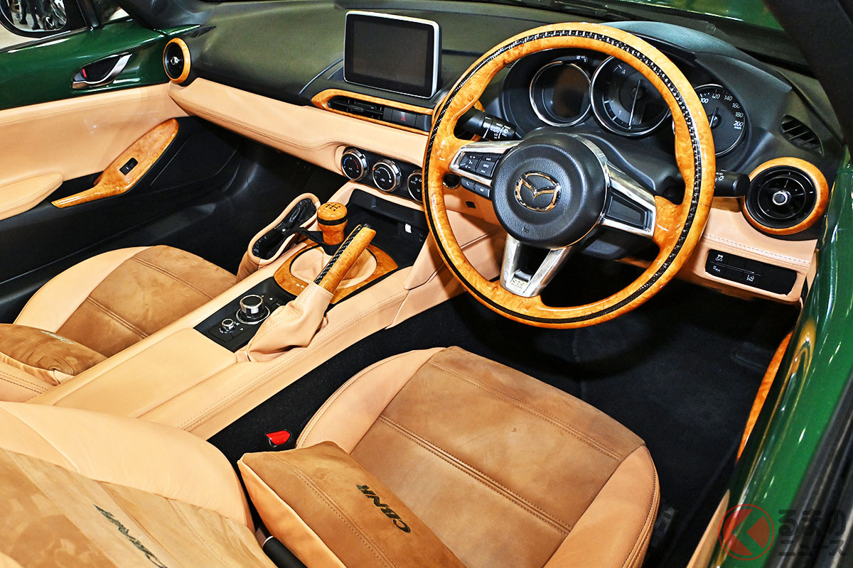 グリーン×タン内装の仕上がりが好評