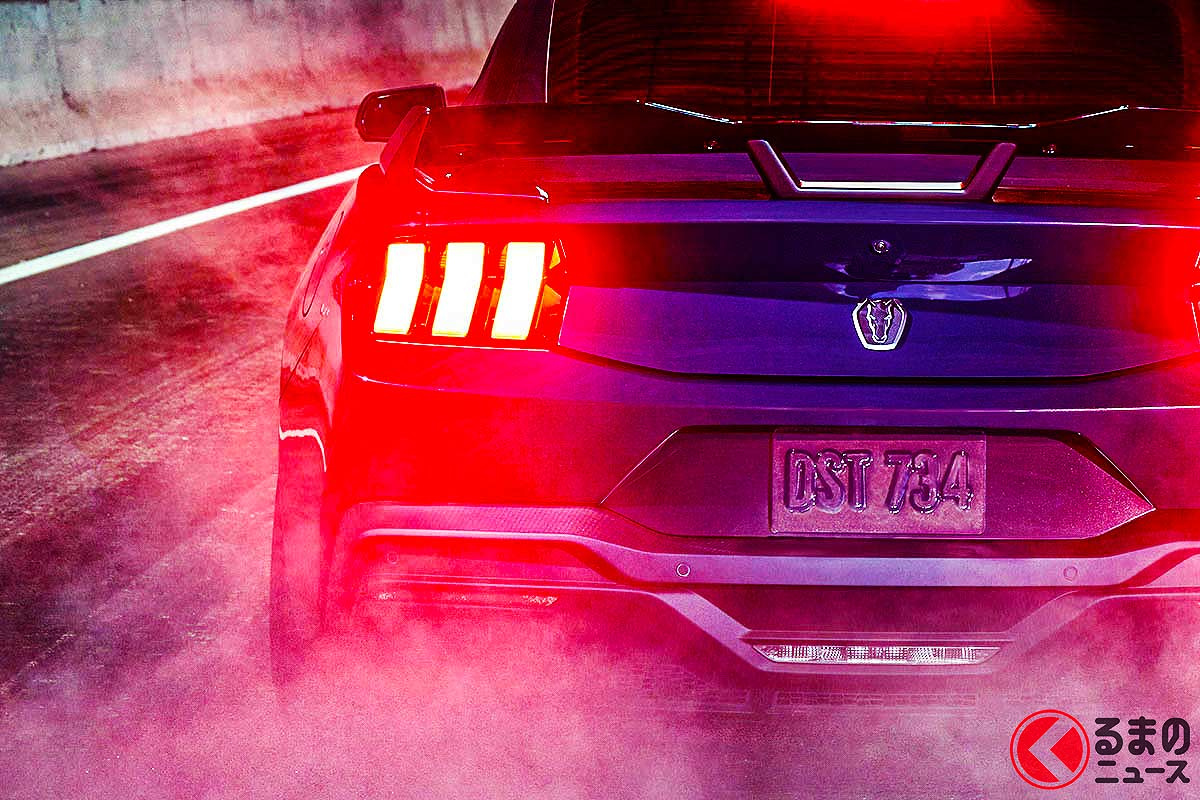 駐車後にクルマが動いてしまう「自然発車」に注意!(※画像はイメージ)