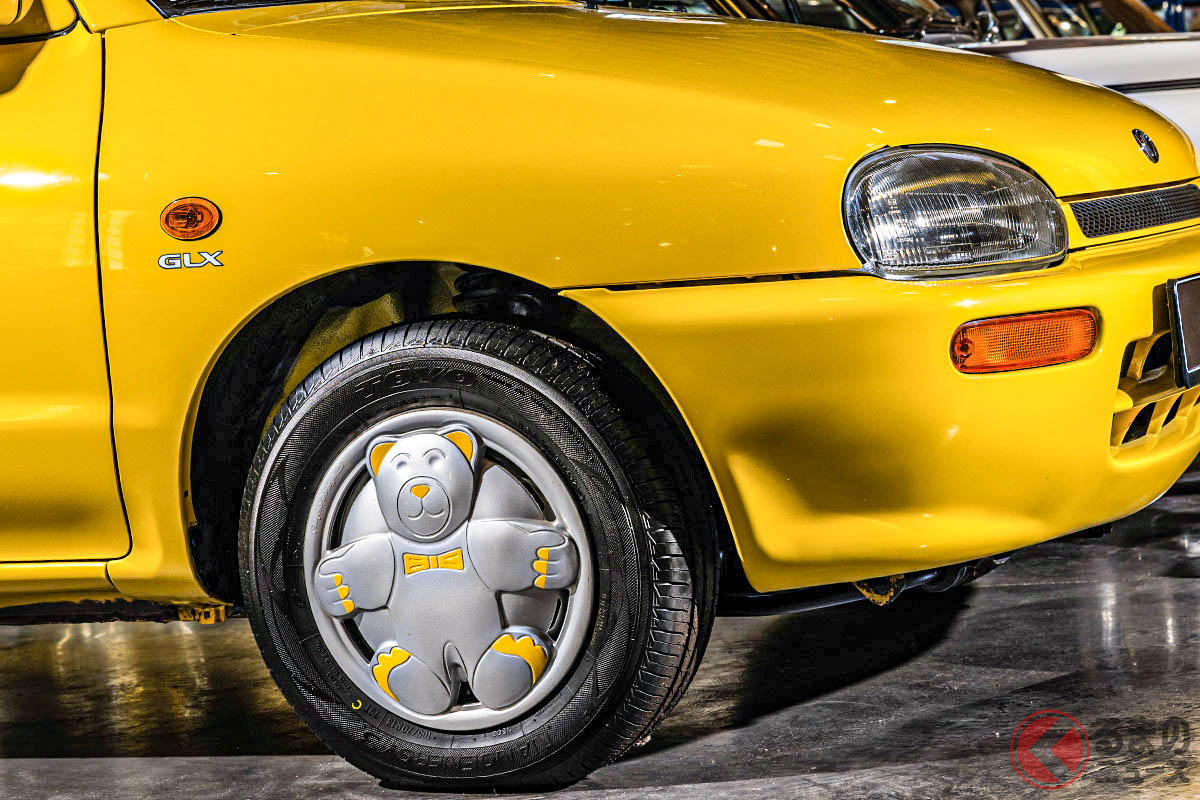 めっちゃクマ仕様! マツダ「MAZDA121 Goldy」