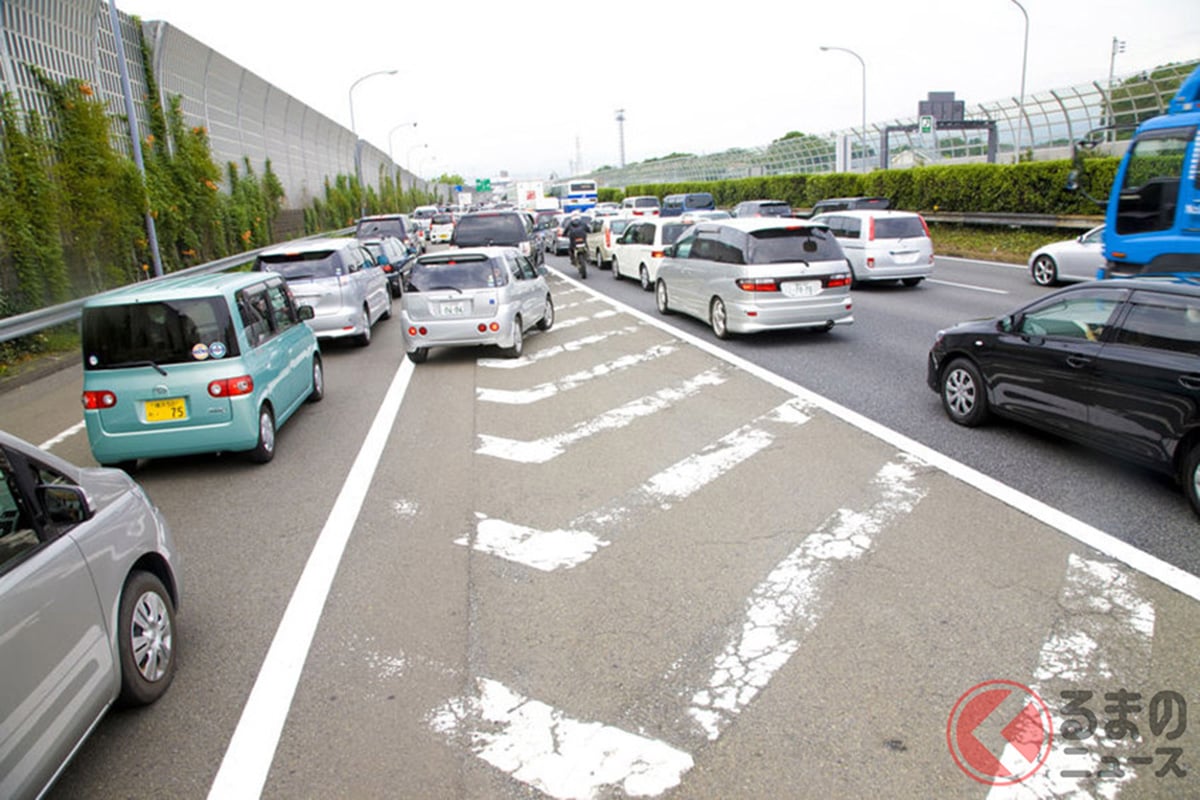 高速道路での路肩渋滞は違反にならないのか？（画像はイメージ）