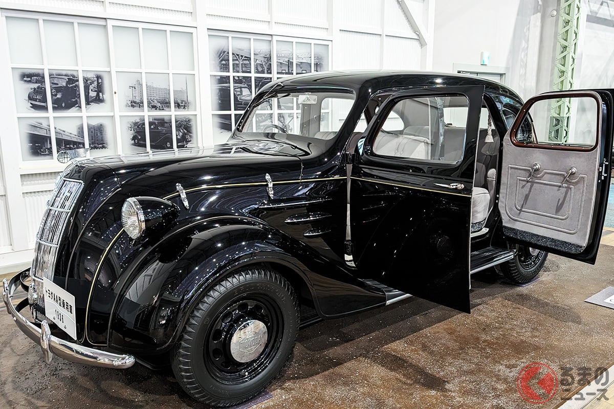「トヨタ産業技術記念館」に展示されるトヨタ自動車初の生産型乗用車「トヨダ AA型乗用車」