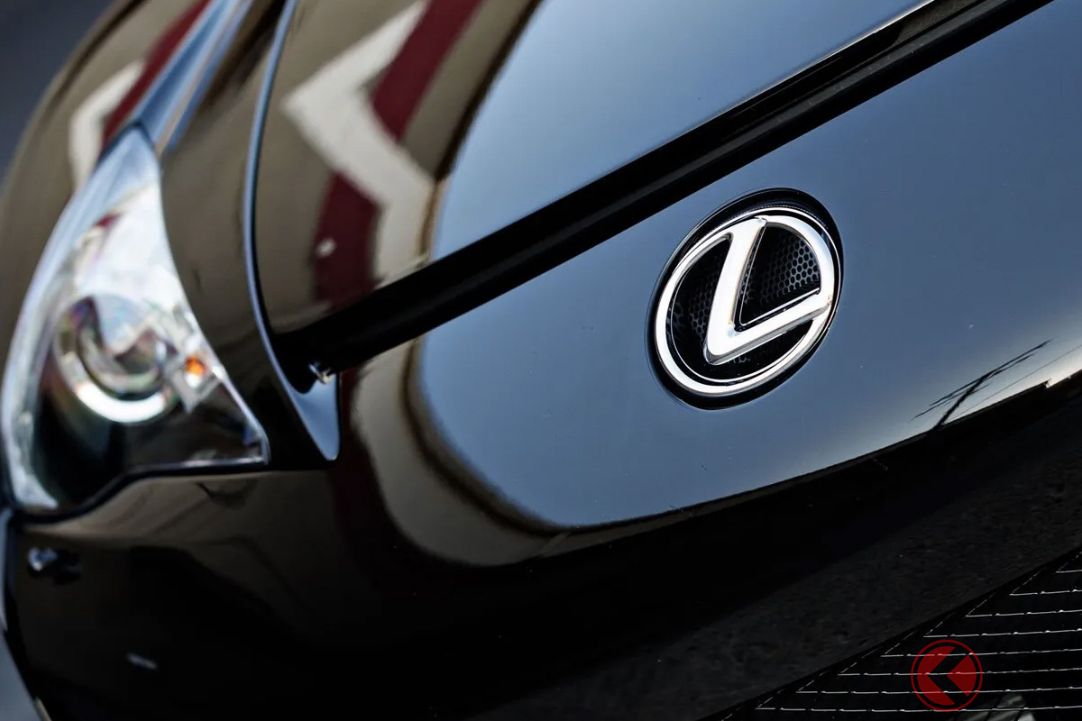 黒いレクサス「LFA」(画像:RM サザビーズ)