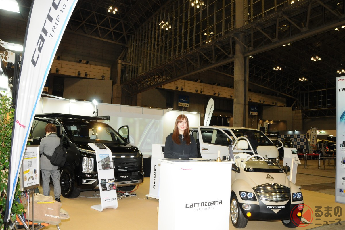 パイオニアが出展している「カロッツェリア」ブース