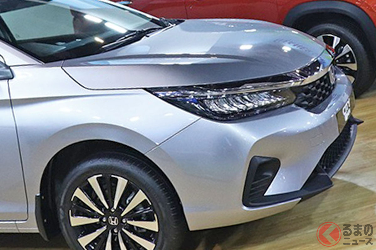 内装が「めちゃ高級」! インドの小型セダン「シティ」とは