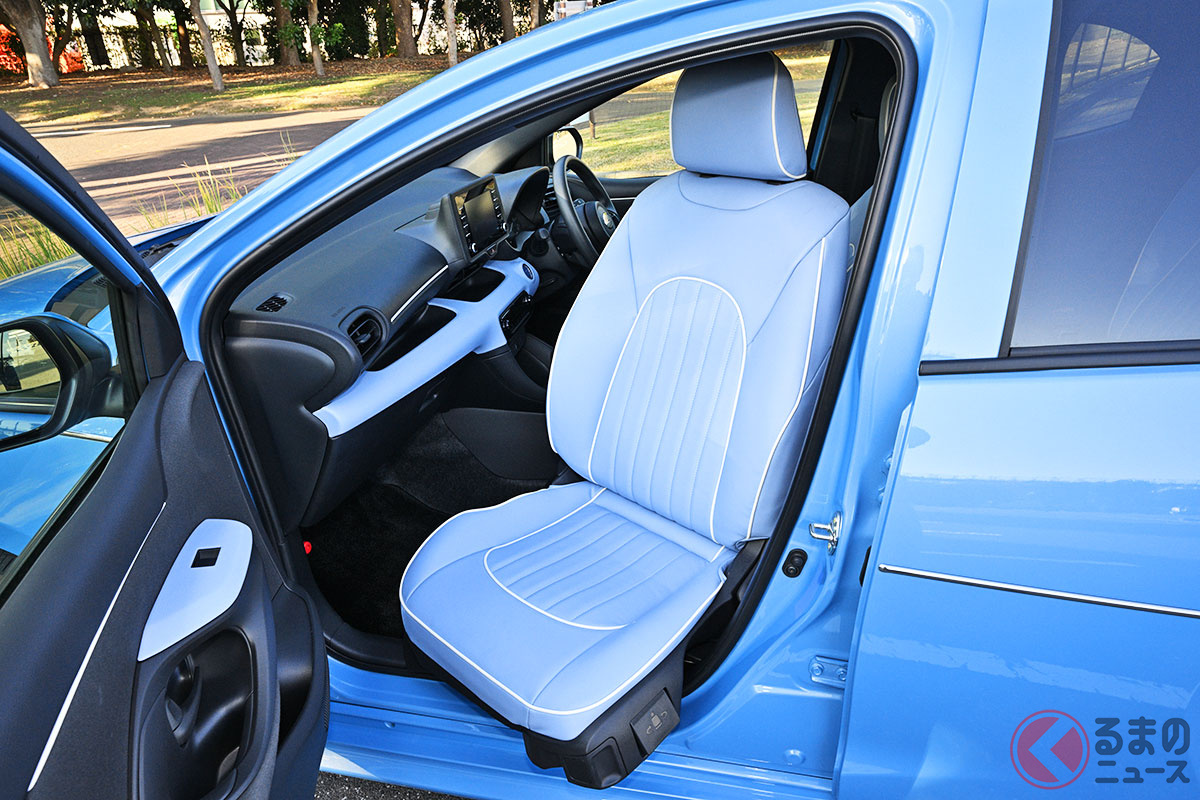 レトロ顔コンパクト「ビュートストーリー」改良に反響(画像は改良前モデル・ターンチルトシート装着車)