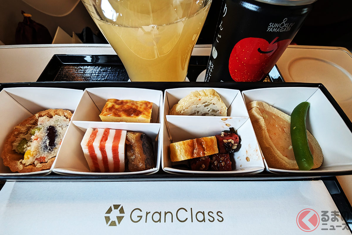 グランクラスでは軽食が食べられる