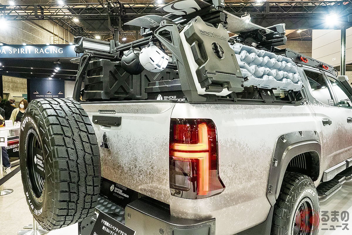 めちゃ「ワイルド」! 写真は三菱 新型「トライトン」をベースにしたカスタムモデル「SNOW SHREDDER CONCEPT(スノーシュレッダーコンセプト)」