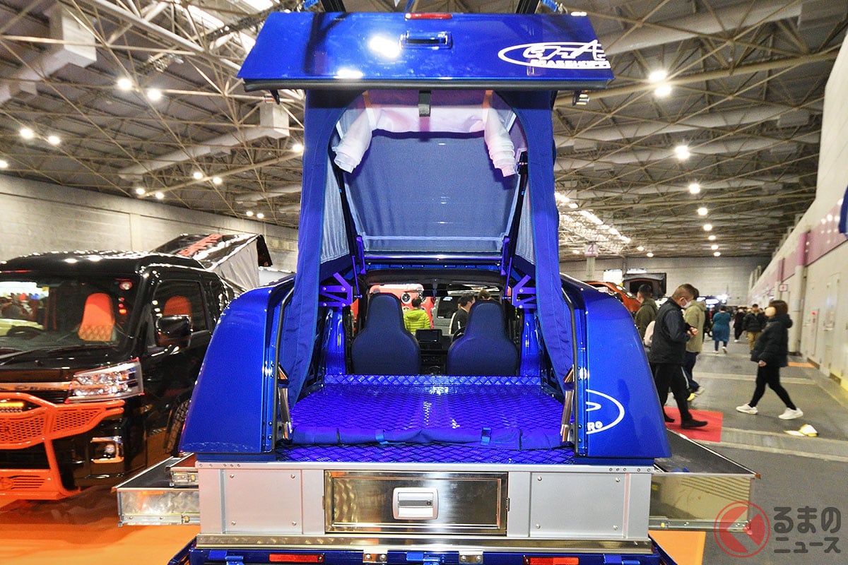 専用キャノピーで実用的に仕上げた「GRASSHOPPER」