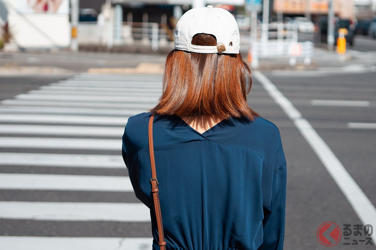 ドライバーも歩行者も明確な意思表示が大切