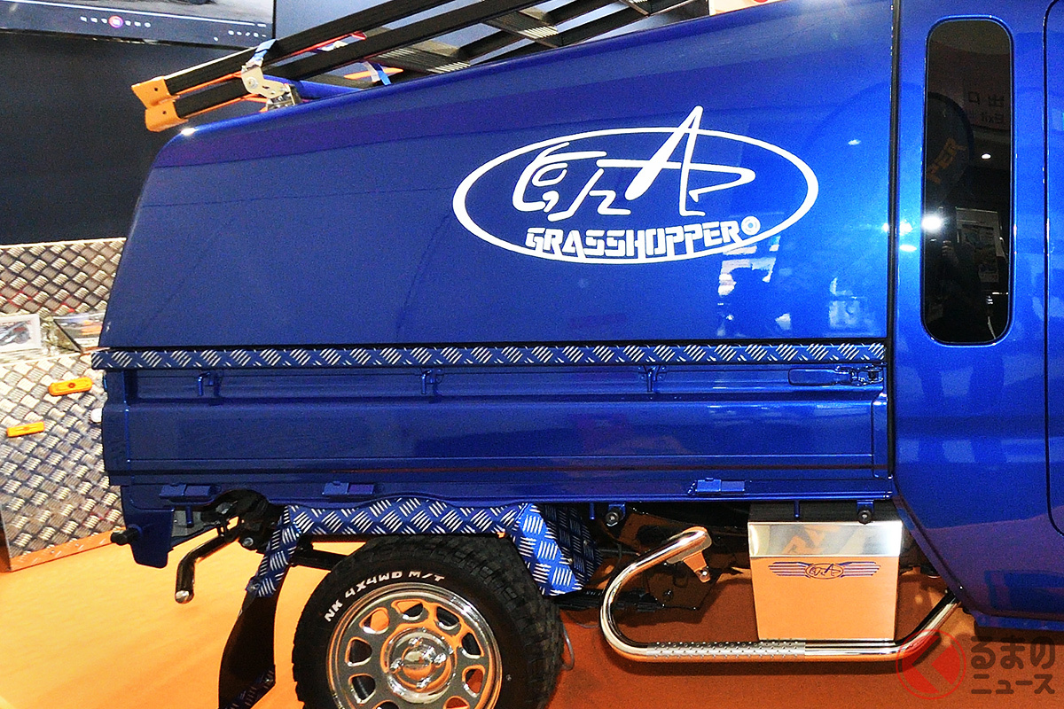 専用キャノピーで実用的に仕上げた「GRASSHOPPER」