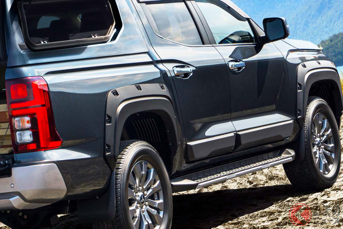 まさに新型「パジェロ」な、キャノピー付き新型「トライトン」