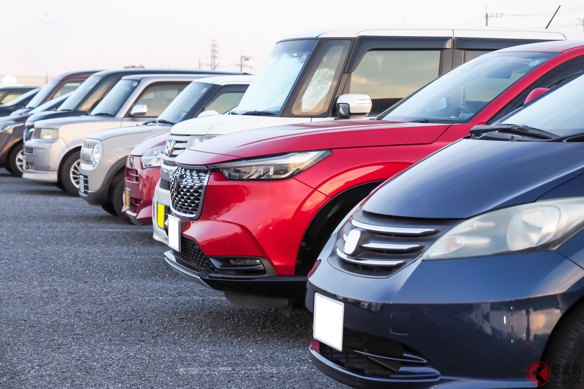 無断駐車などの不正利用を警告する看板。実際に私有地に無断駐車されるトラブルは多いという