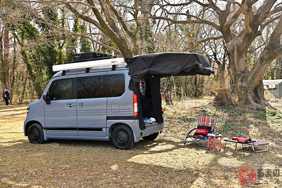 昨今は軽自動車で車中泊をするユーザーも多いという(画像はホンダ「N-VANの純正アクセサリー仕様)