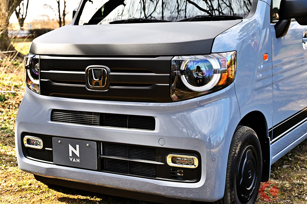 世の中では「アウトドアブームの終焉」と言われるが… クルマ業界では盛り上がりを見せている?(画像はホンダ「N-VANの純正アクセサリー仕様)