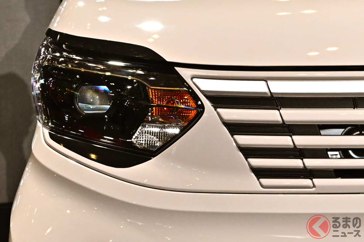 高級デニムをふんだんに取り入れた「ルークス」