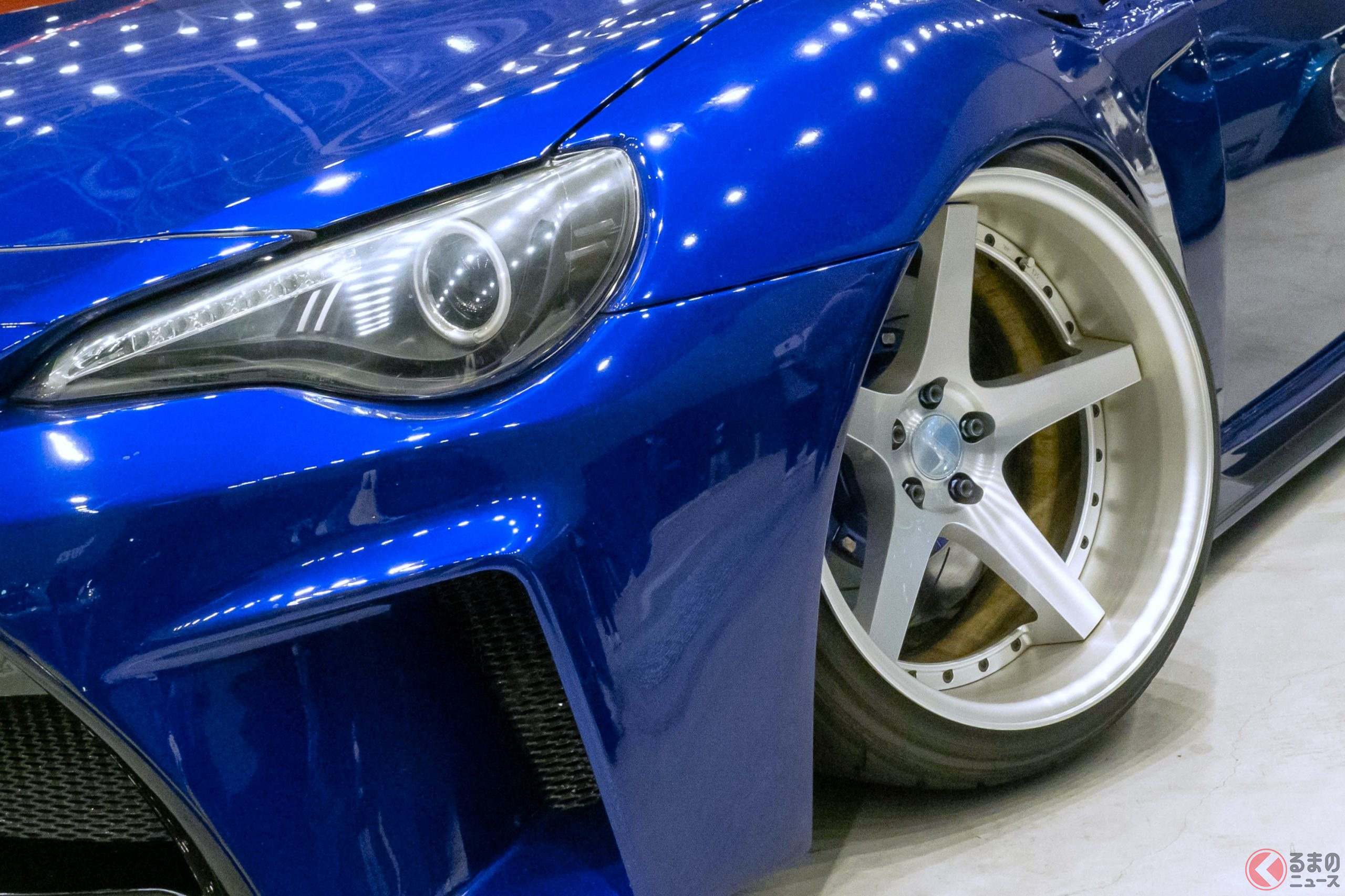 「名古屋オートフェスティバル2024」に出品されたカスタム「クラウン」