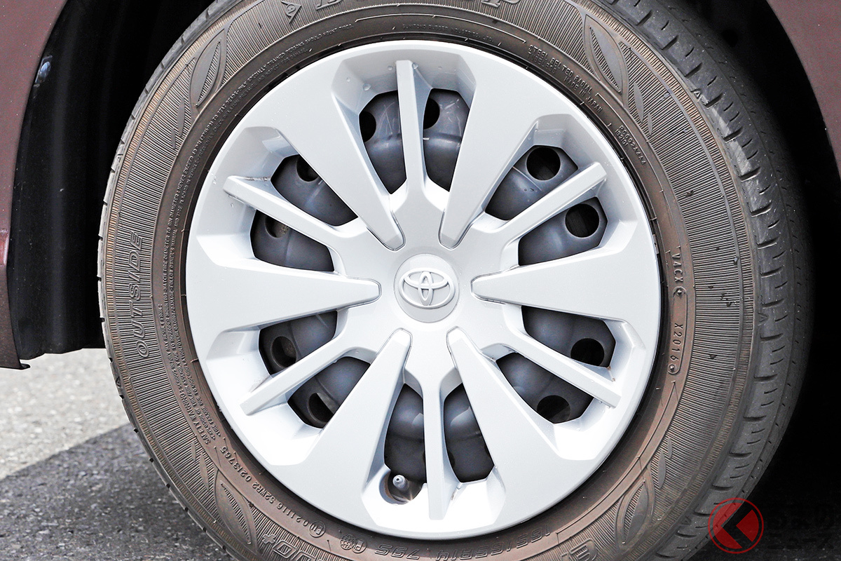 ほぼ標準装備だった「ホイールキャップ」 なぜ廃れた?