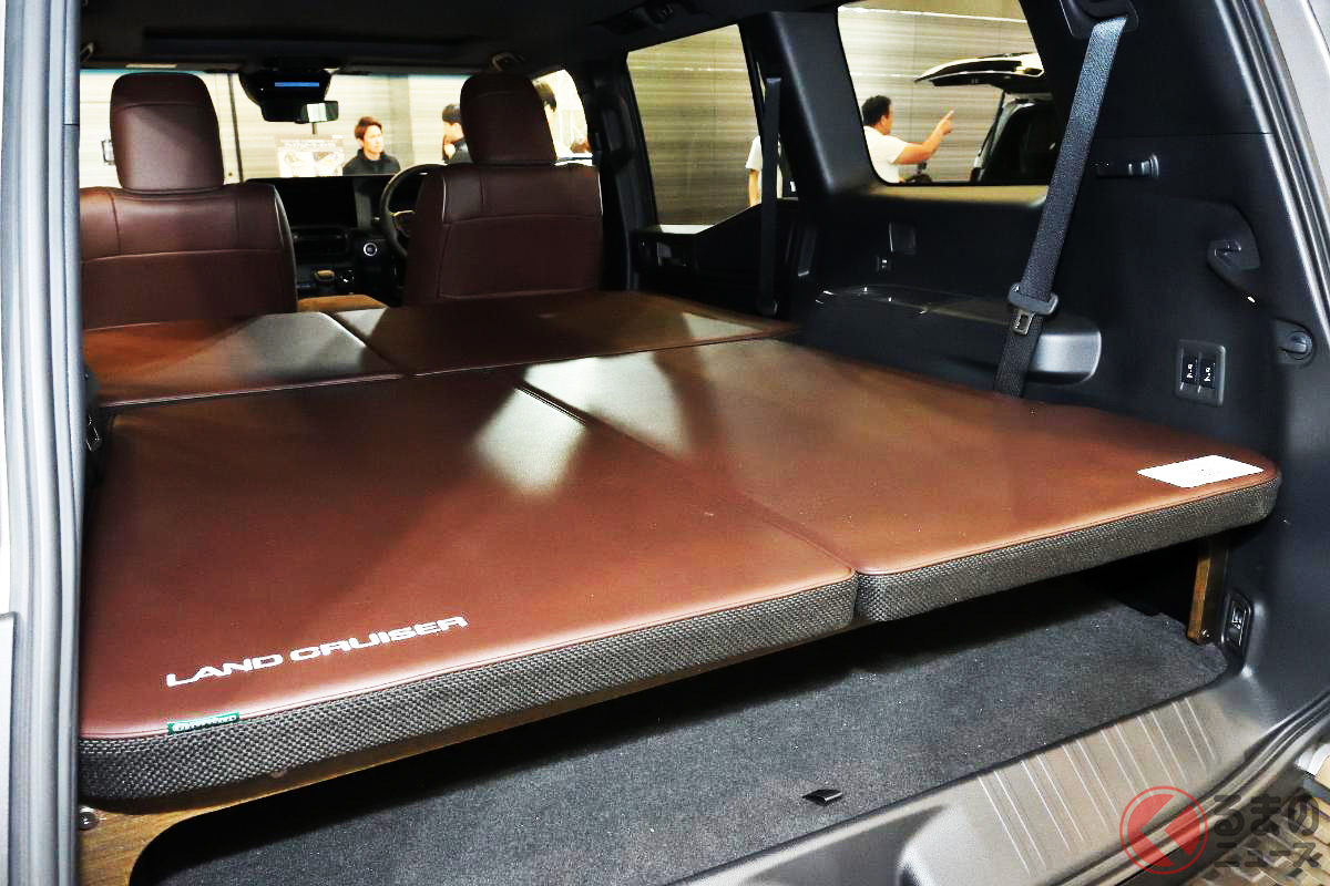 レザーマット採用のベッドが良い感じ!