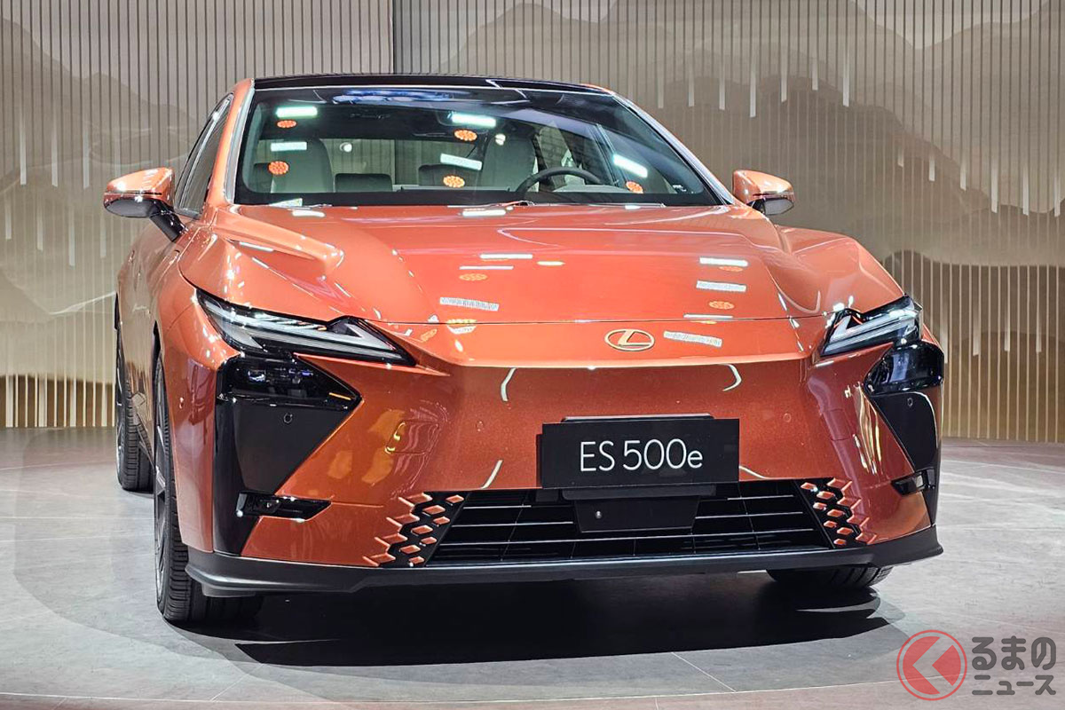 7年ぶりにフルモデルチェンジされたレクサス「ES」 上海モーターショー2025で世界初公開された(撮影:山本シンヤ)