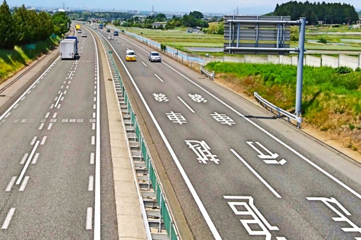 高速道路のイメージ（画像：写真AC）。