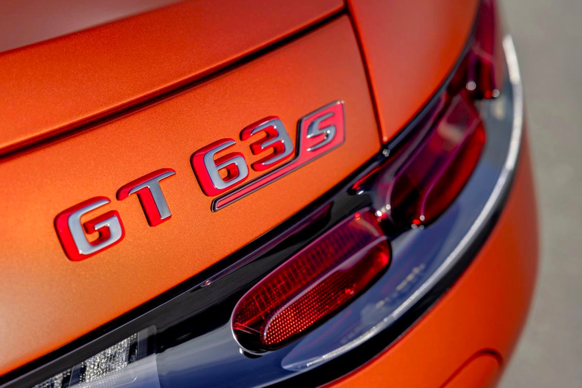 トップパフォーマンスモデル「メルセデスAMG GT63 SEパフォーマンス」