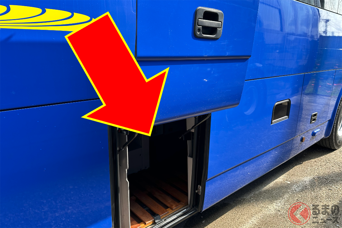 え? そこ部屋になってるの!? 大型バスの仮眠室とは(Photo:大新東バス)