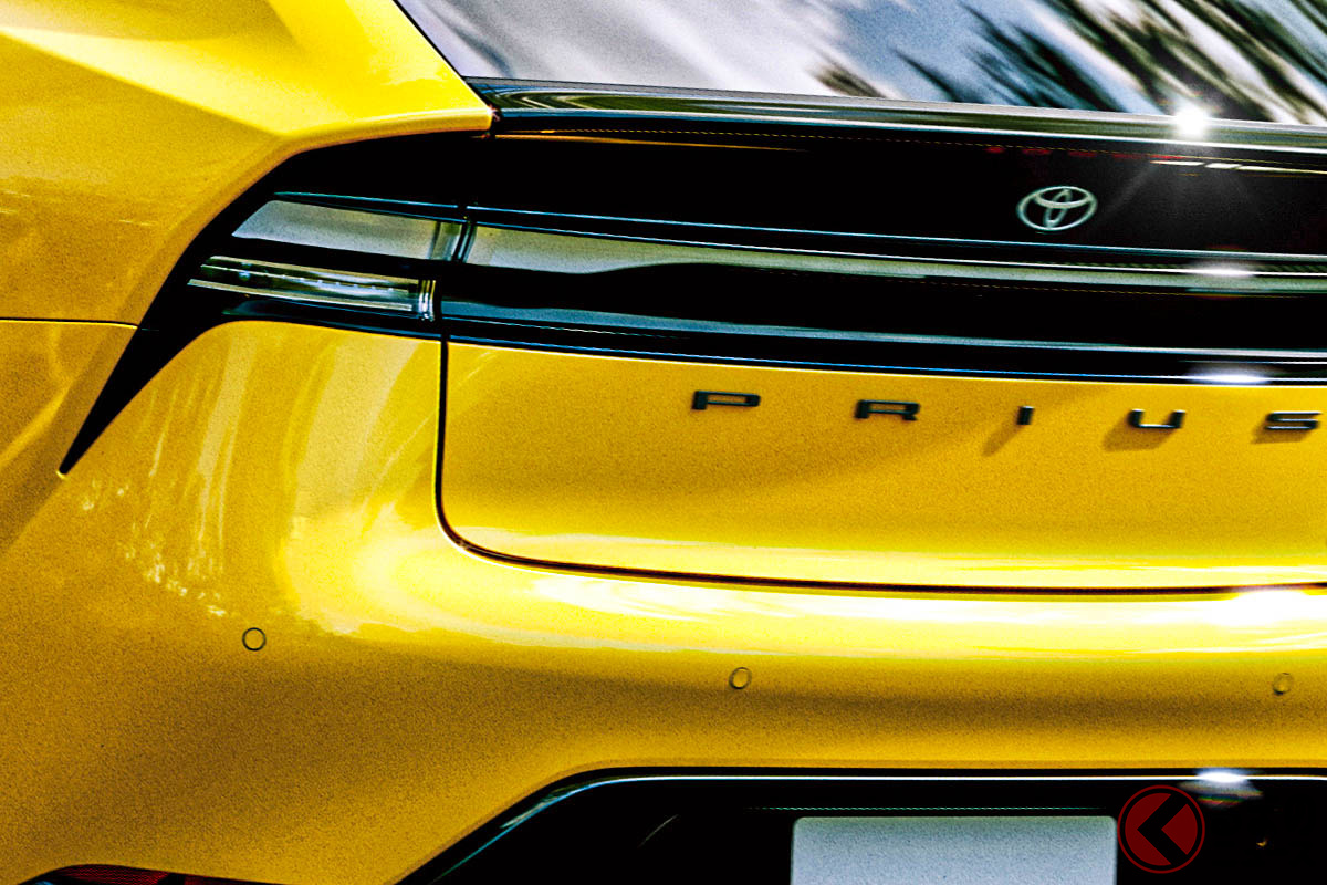 27年の進化を遂げたハイブリッド…画像はトヨタ現行「プリウス」