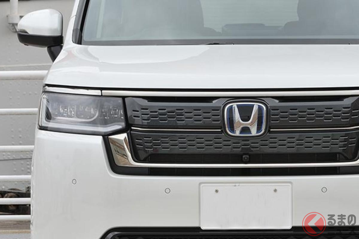 現行モデルは初代や2代目に通じるスタイリングへと原点回帰