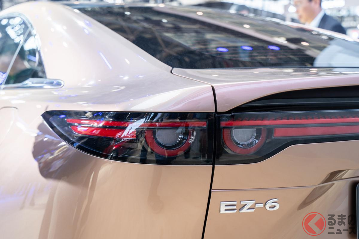 マツダの新型セダン「EZ-6」(撮影:加藤博人・北京モーターショー2024にて)
