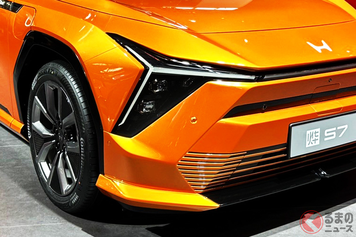 斬新過ぎる! ヘッドライトが素敵!?「S7」