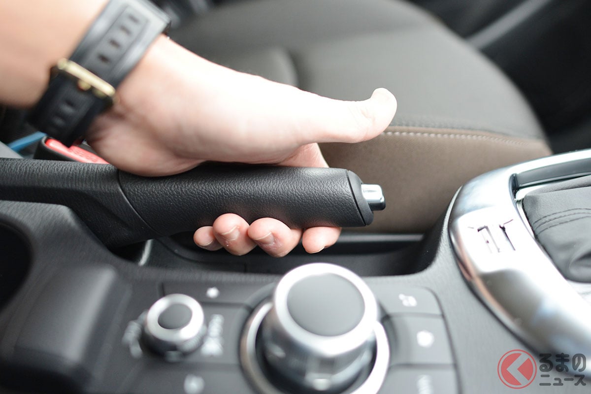 クルマに備わる「サイドブレーキ」