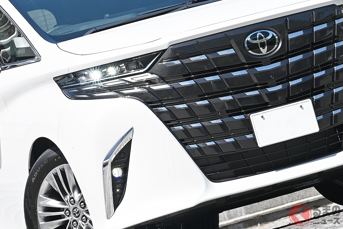 最新「アルファード」の極上中古車が海外へ続々と流出している!?