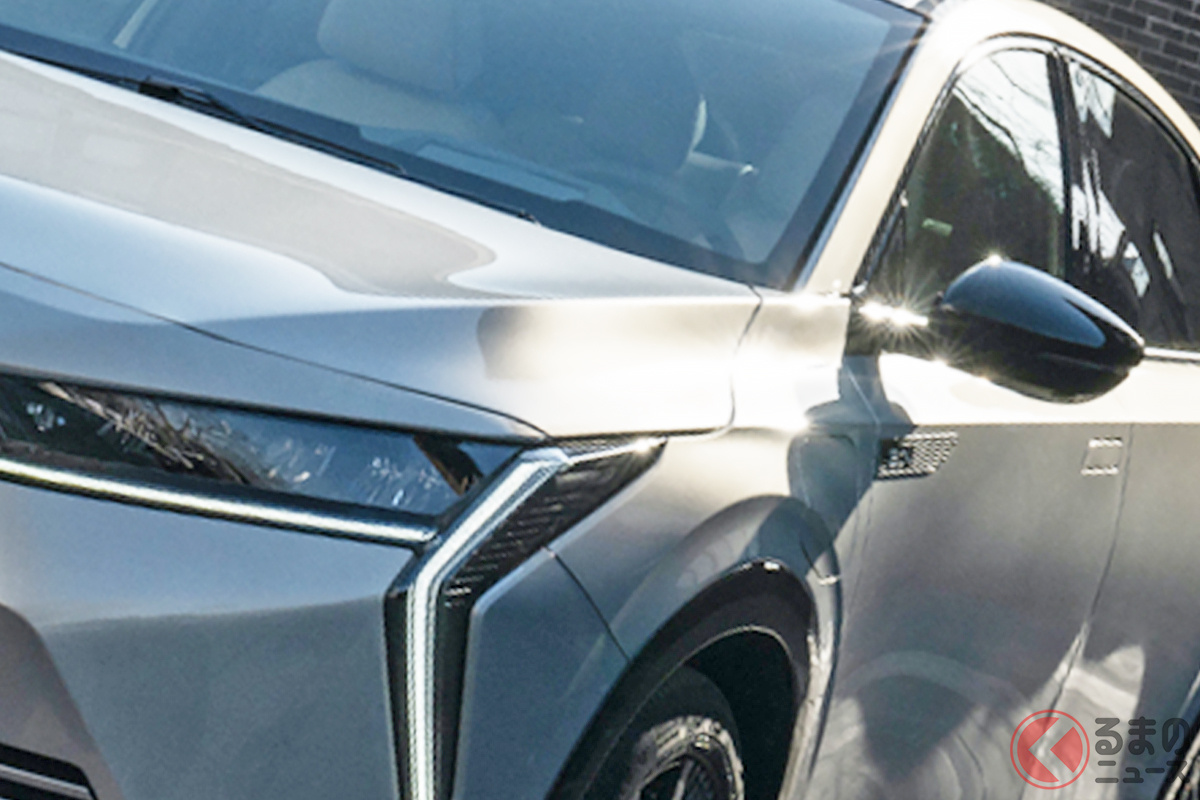 美麗シルエットがカッコイイ! ホンダ新型「e:NS2」