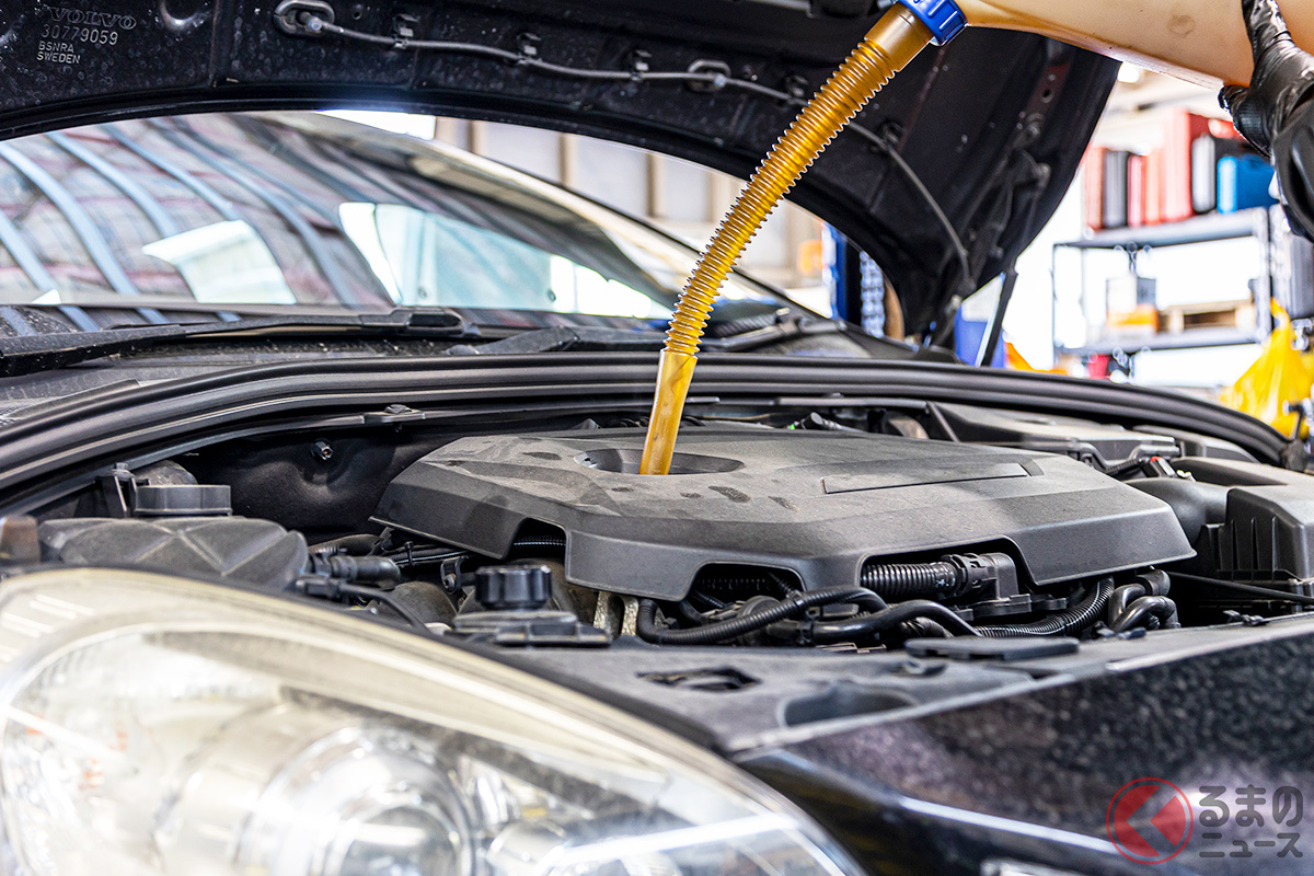 「エンジンオイル」交換必要な理由とは