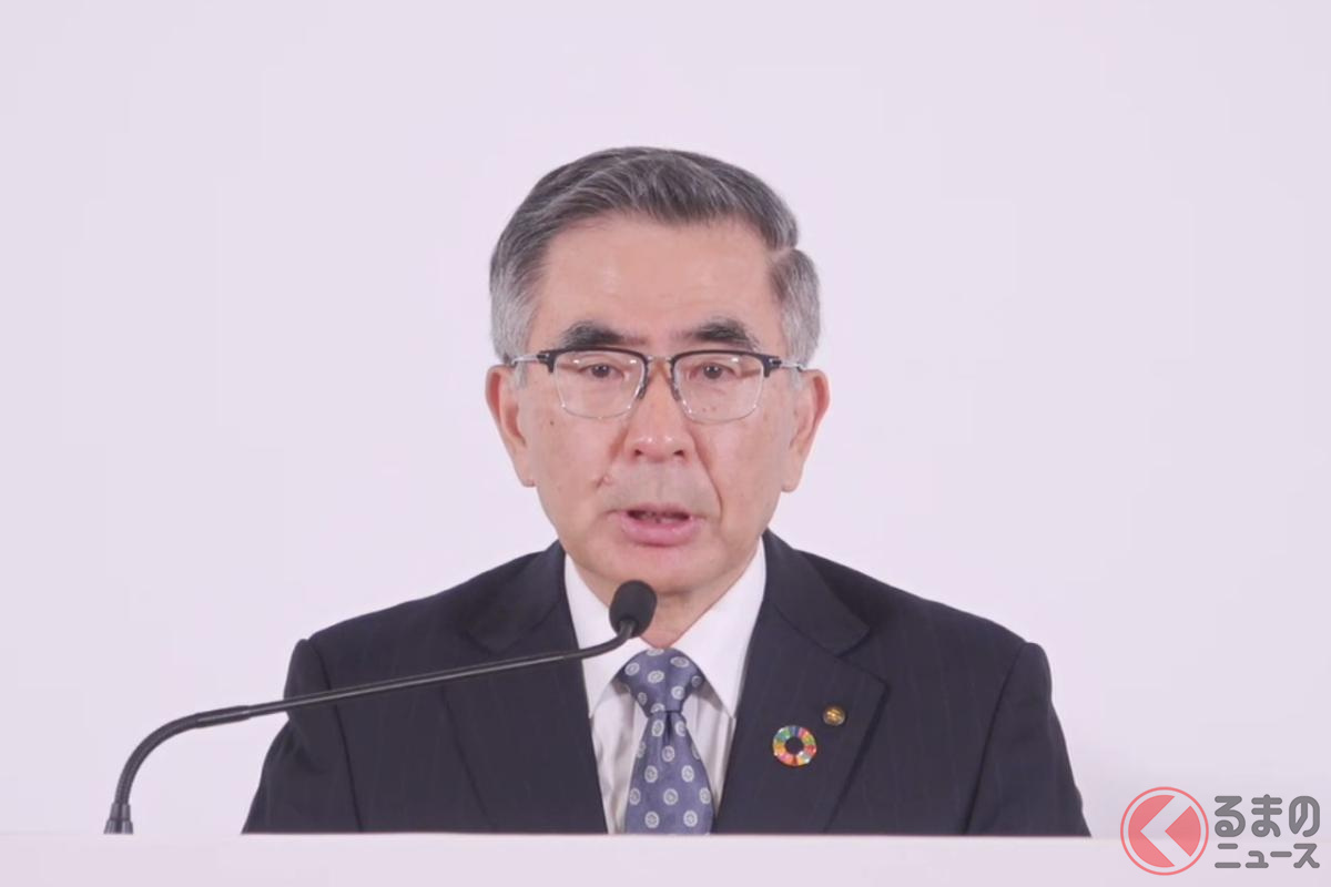 「2024年3月期決算」に登壇した鈴木俊宏社長