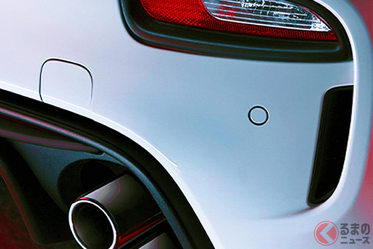 ルーフには開閉する「電動キャンバストップ」を採用!