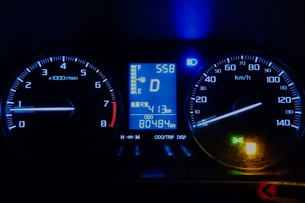 メーターに現れる青いイカとは